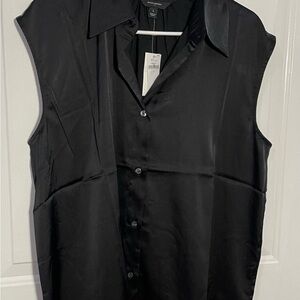Black Sleeveless Button-Up Blouse- Banana Republic L